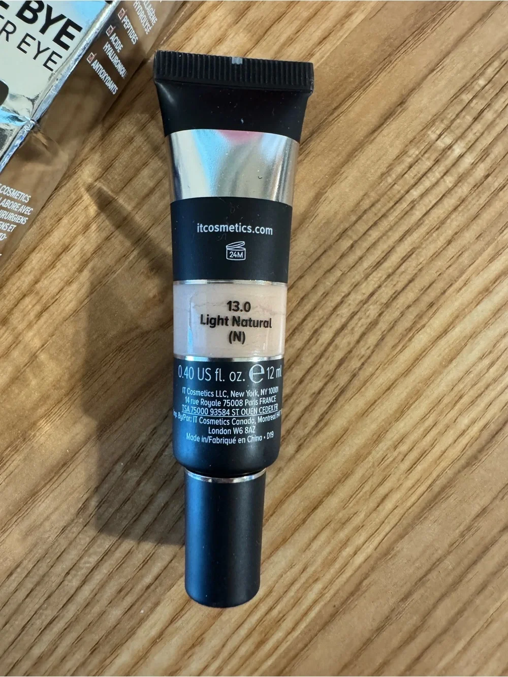 it cosmetics lightweight concealer